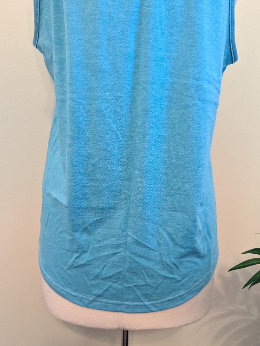 The North Face Women's Blue Athletic Tank Top with White Trim Large - Picture 7 of 9